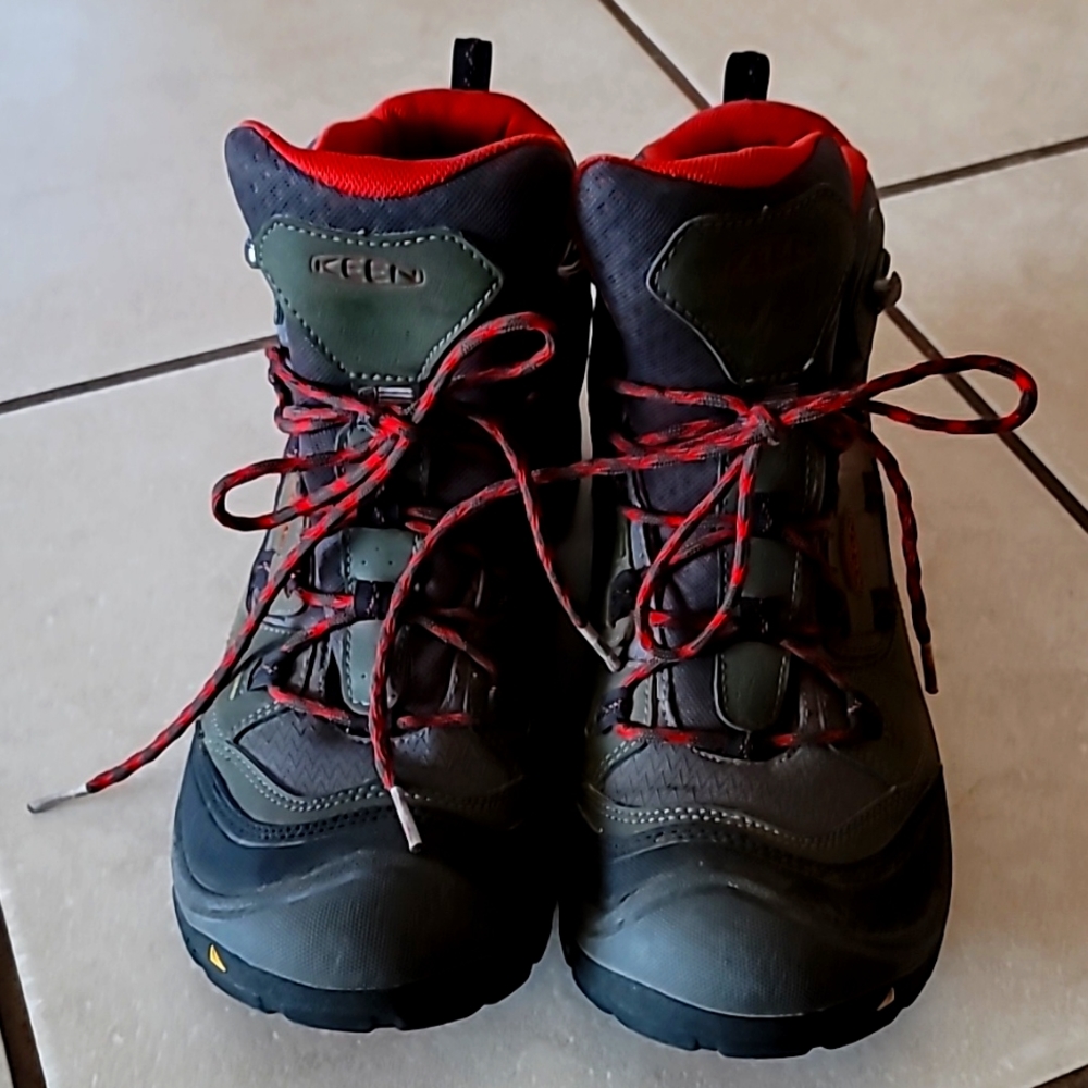 MEN'S KEEN HIKING BOOTS